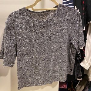 Lululemon crop top
